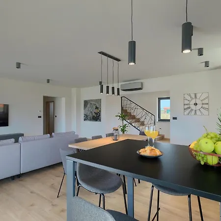 Esire Tatil Evi Pula