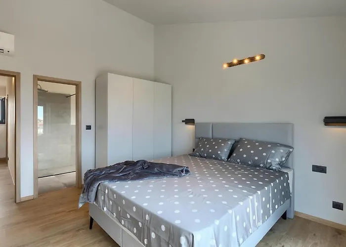 בית נופש Esire פולה