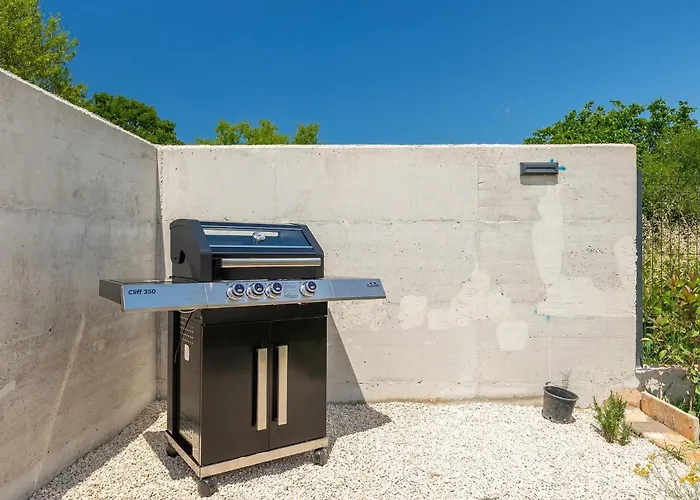 Casa de Férias Esire Pula