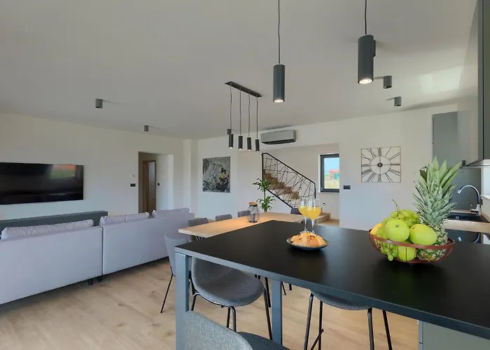 Esire Vikendica Pula