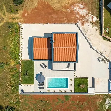 Esire Tatil Evi Pula